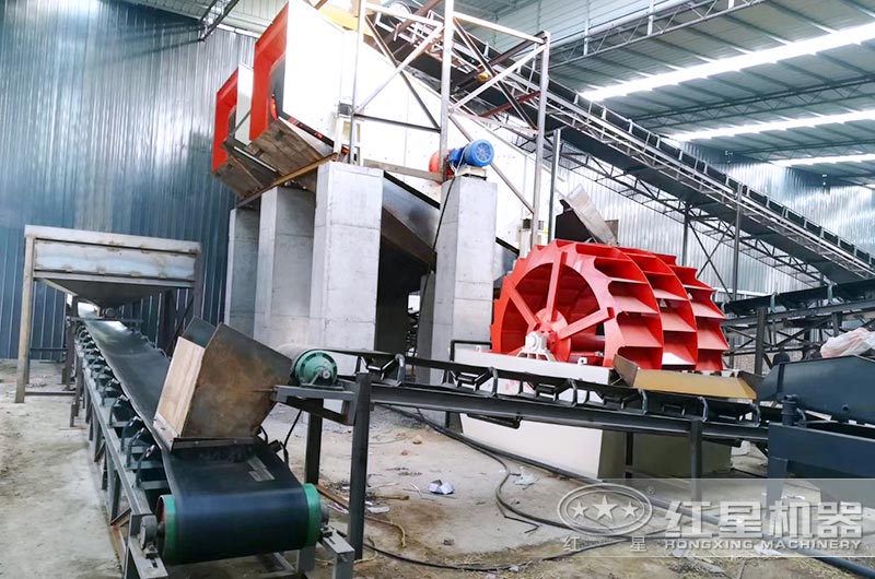 洗沙現(xiàn)場(chǎng) 洗砂現(xiàn)場(chǎng)